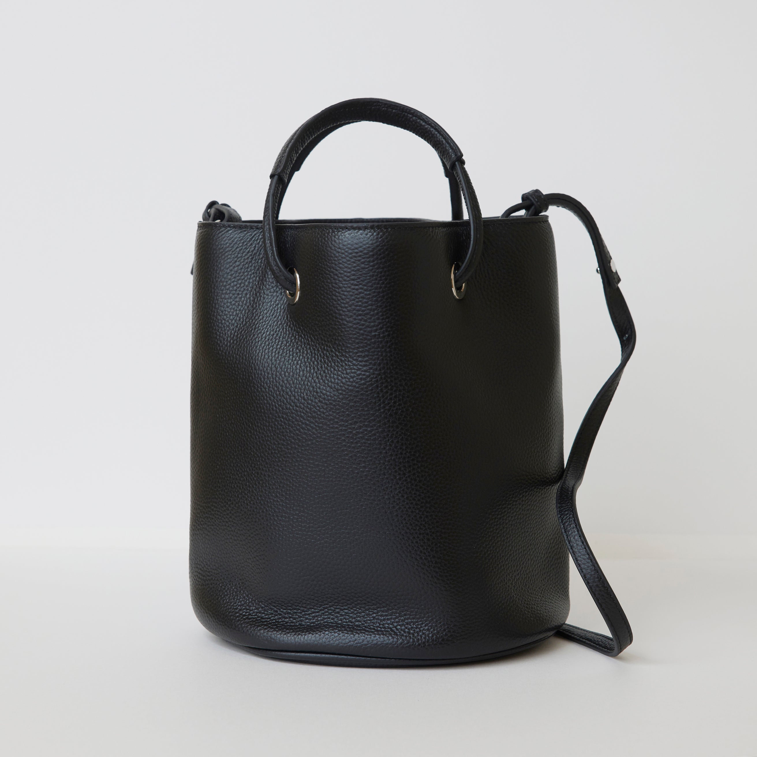 TIN / MEDIUM – H.V.F.N
