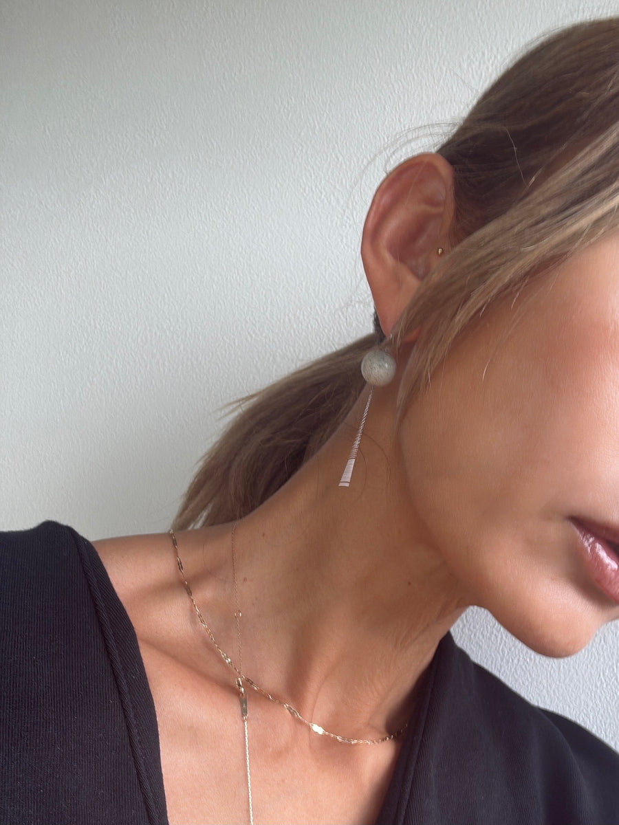 <11月末発送＞Sway Drop Earrings